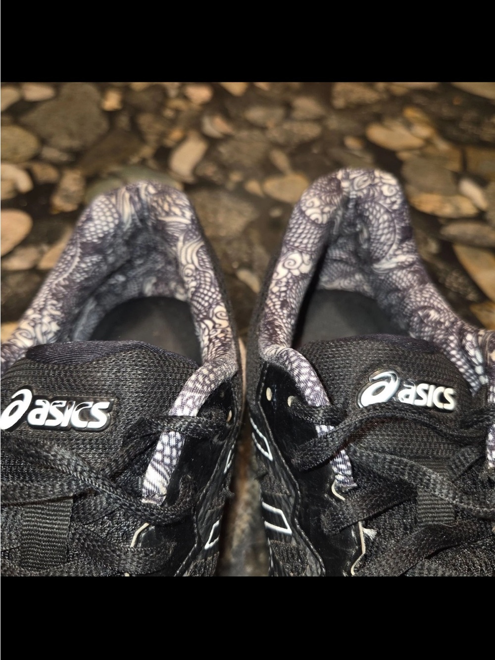 Asics Gel Enhance Ultra 4.0 Womens Running Shoes Size 10 Black White - Picture 8 of 9